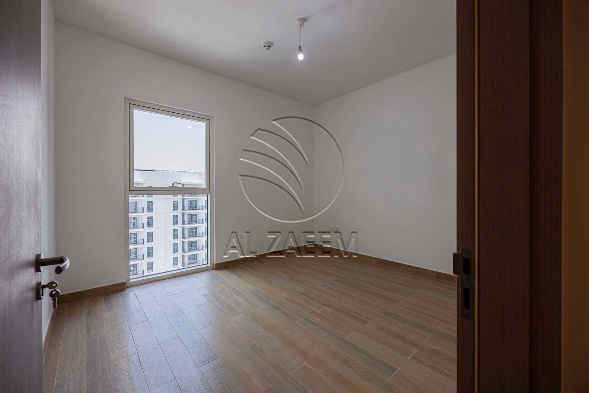 Move-in Ready | High Level | Partial Canal View