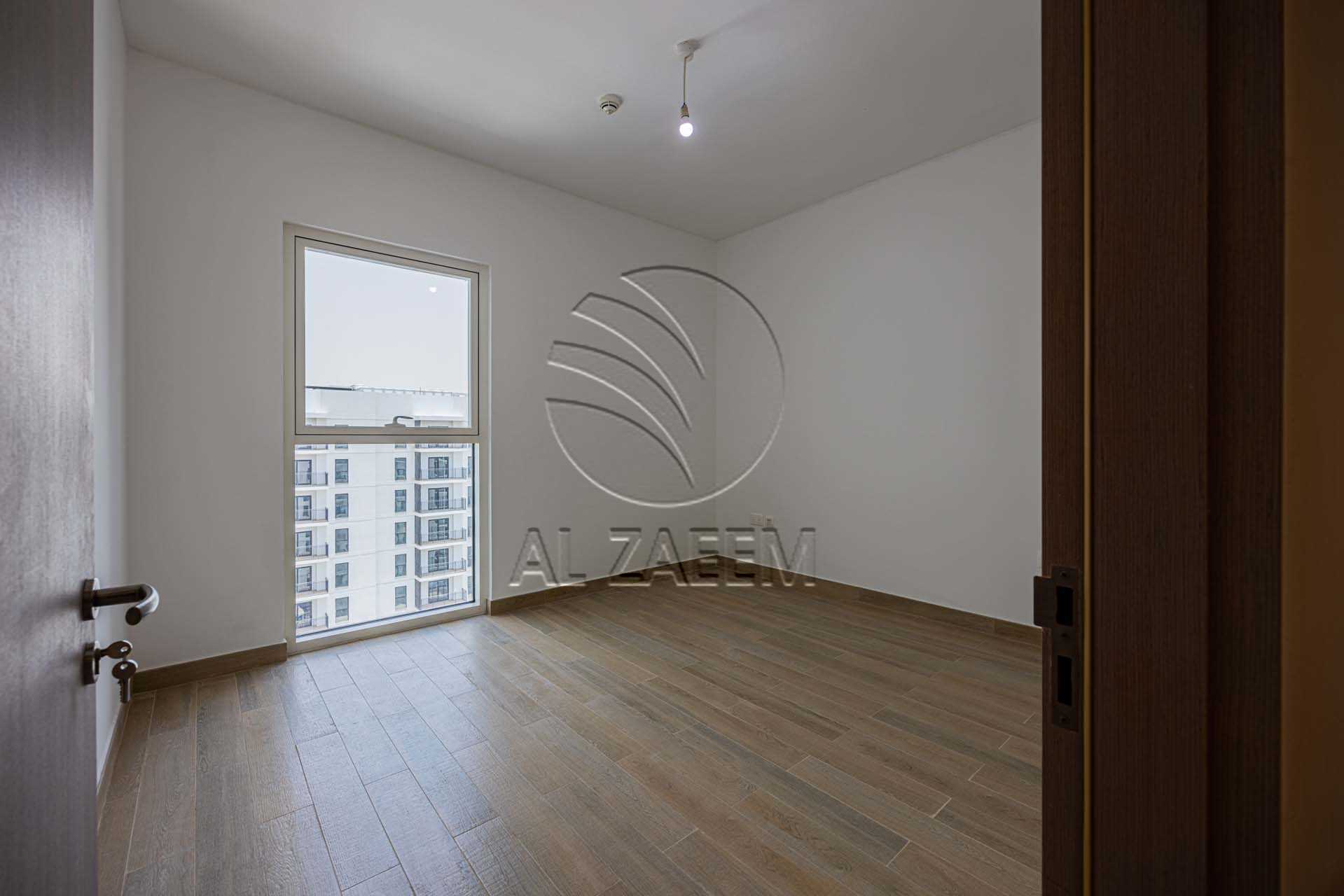 Move-in Ready | High Level | Partial Canal View
