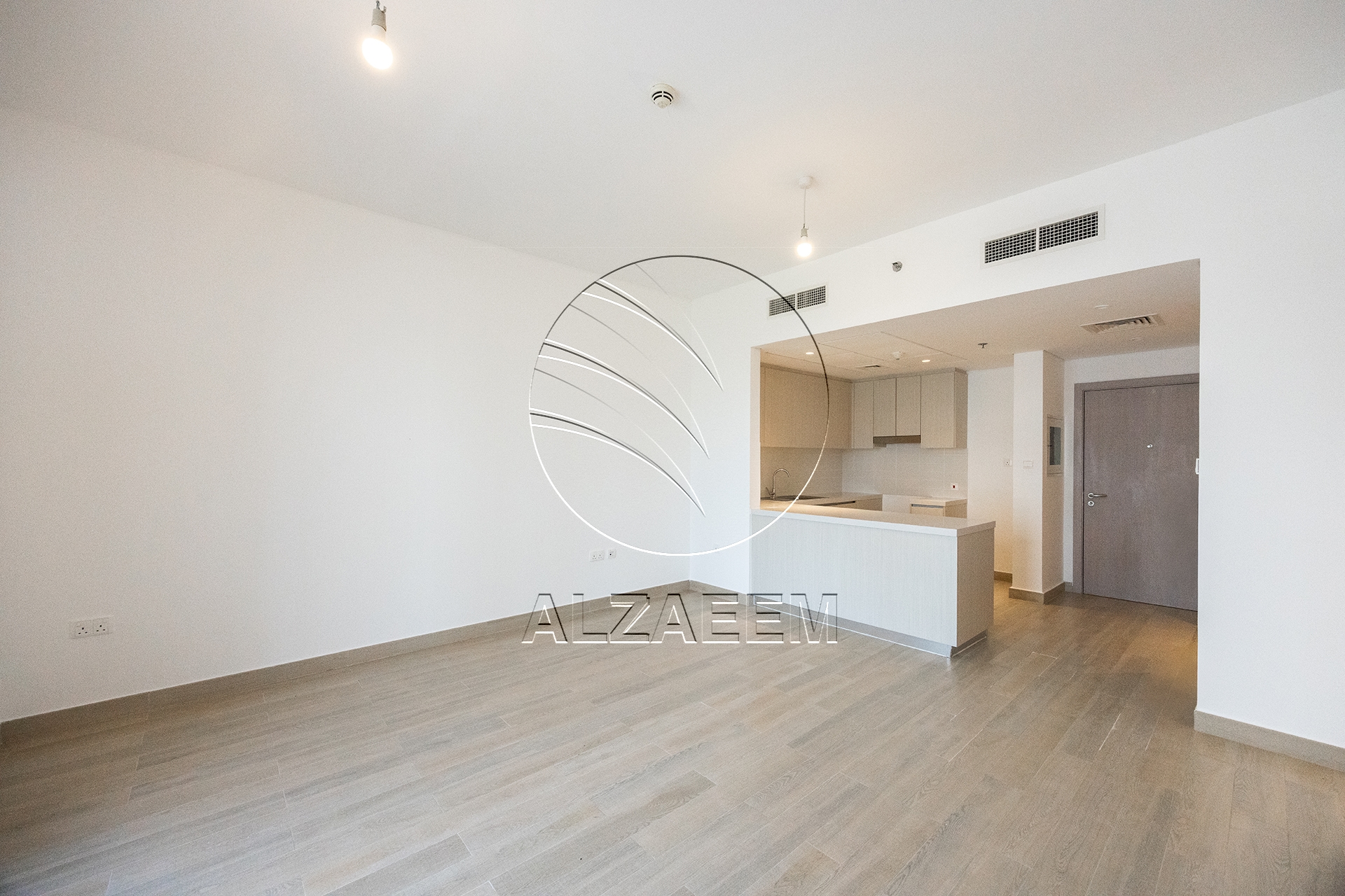 √ VACANT | Partial Canal View | Flexi Payments √