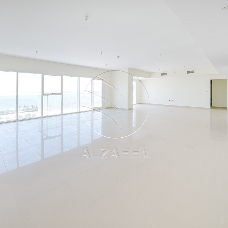 TOP FLOOR | Full Sea View | Move-in Ready