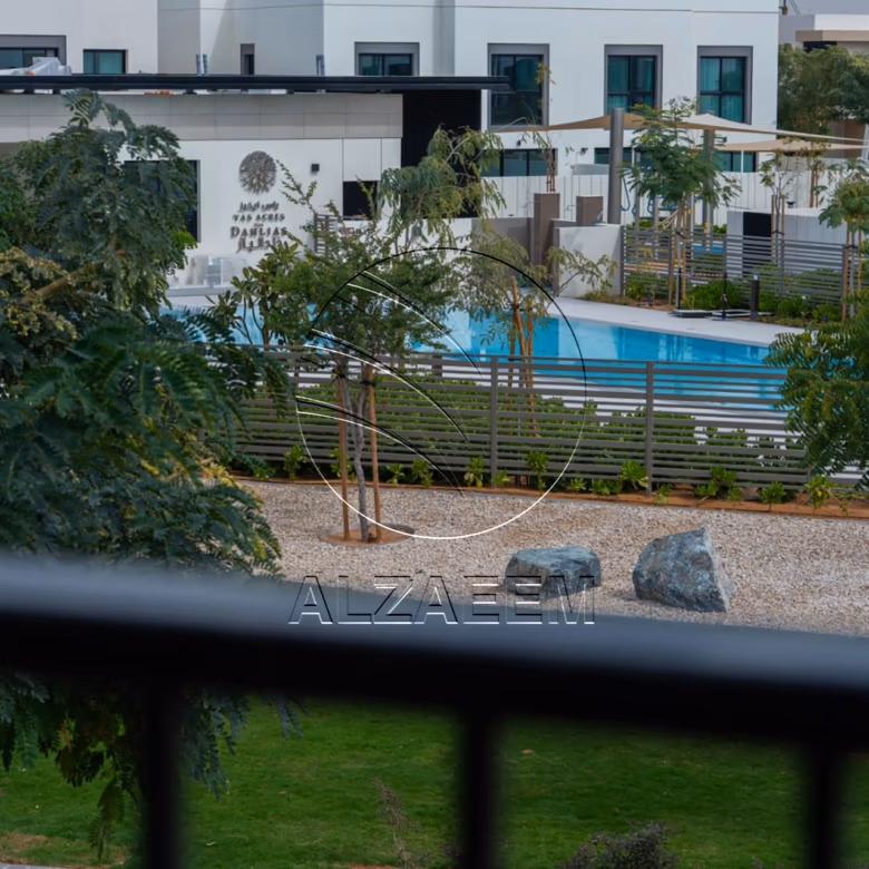 Single Row Corner | Facing Golf Course | Pool View