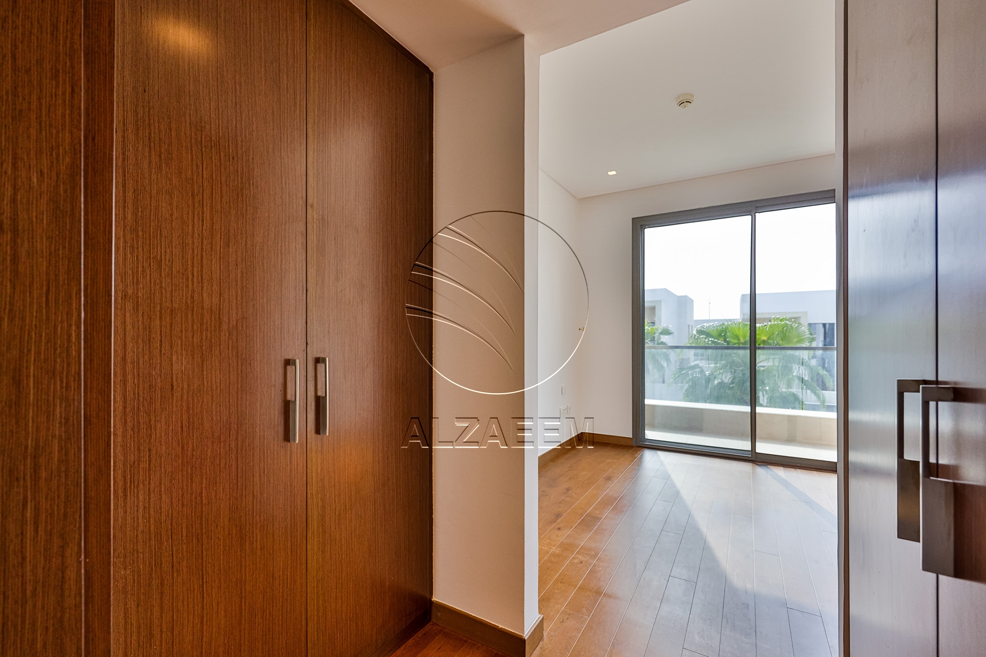 Golf Course View Villa + 1047Sqm Landscaped Plot