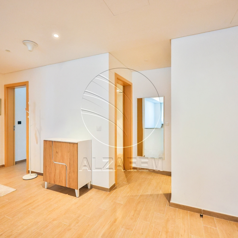 CORNER- 2+Maid | Golf Course View | VACANT