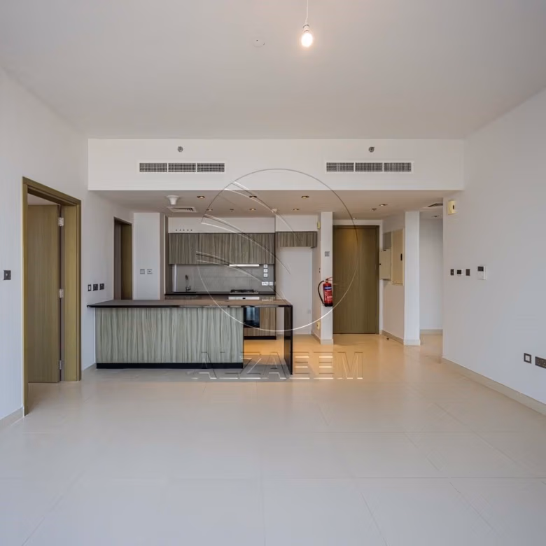 VACANT | Partial Sea View | Spacious Layout