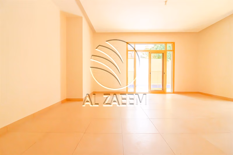 VACANT! Spacious Layout | Double row middle