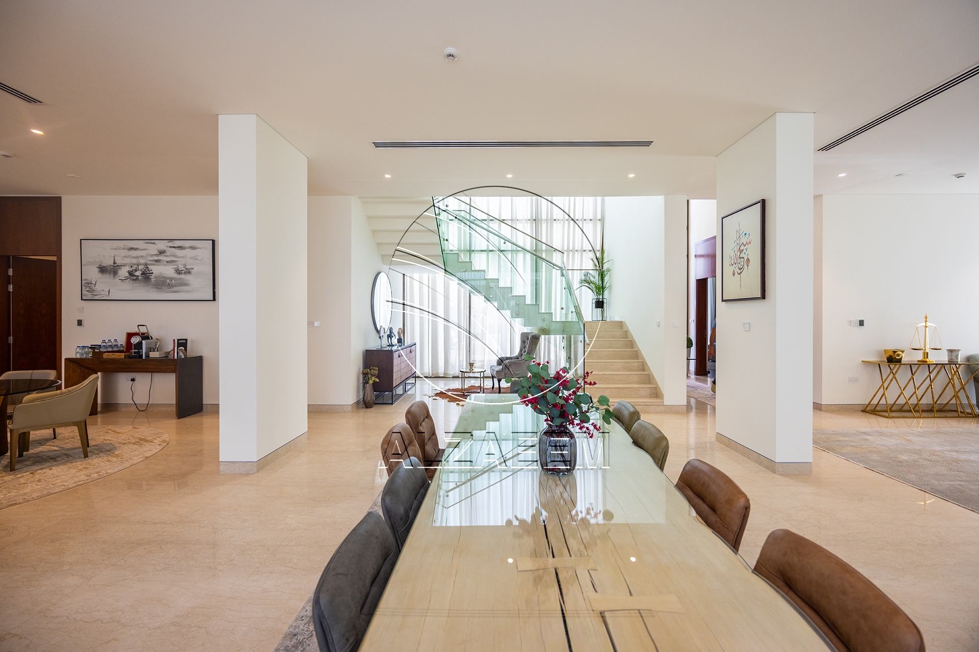 √CORNER 5BR Villa with Pool | Landscaped Garden√