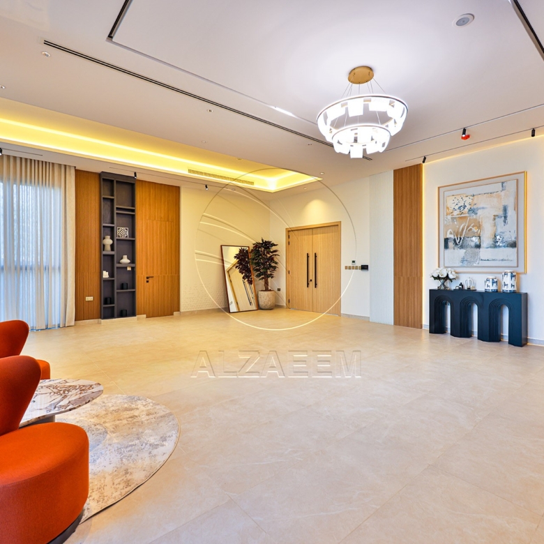 √ Single Row End | High Ceiling | Luxury Living √