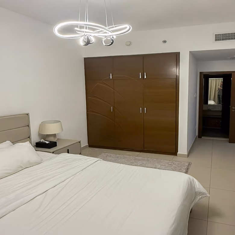 LUXURIOUSLY FURNISHED! Vacant | Up to 3 Payments