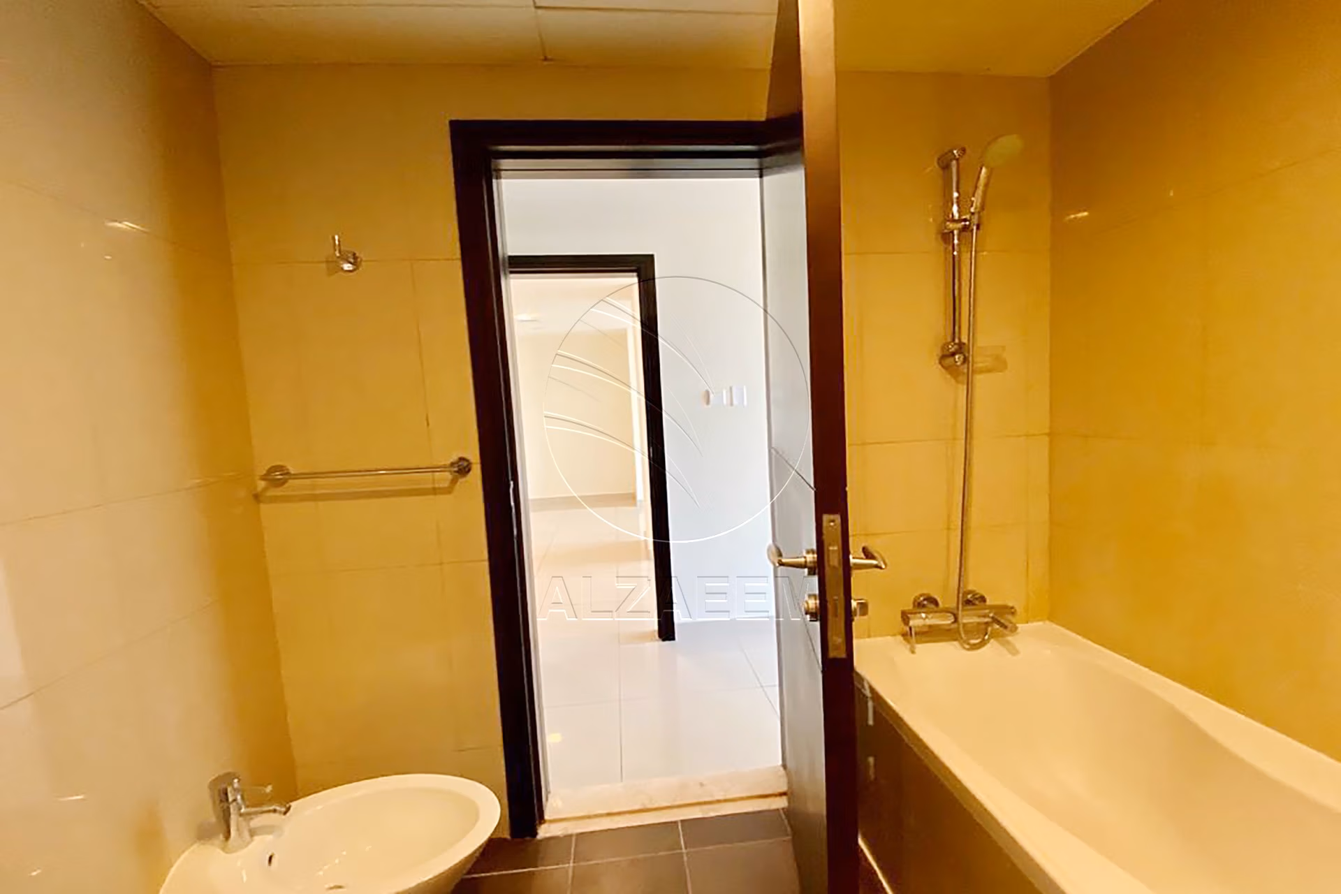 1BR+1 | UPCOMING | Facing the Vibrant Community