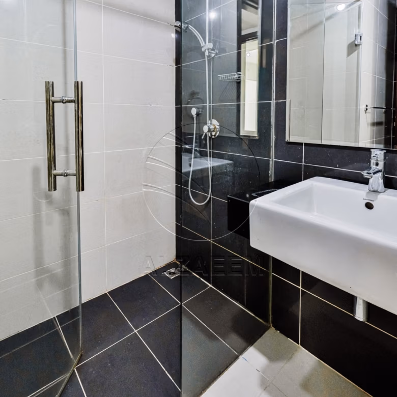 Move-in Ready | Higher Level | Sea and Urban Views