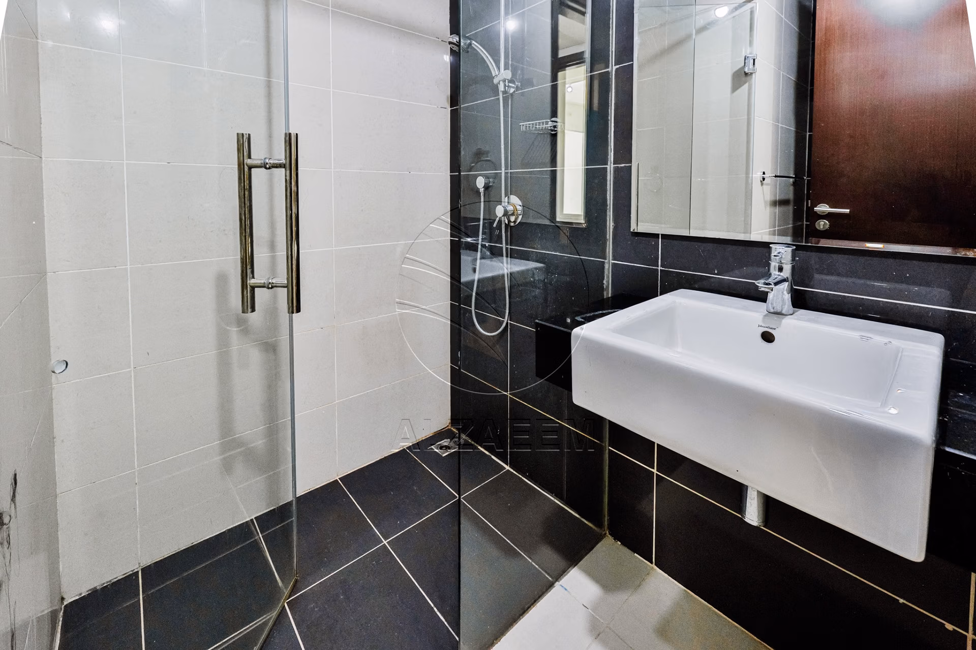 Move-in Ready | Higher Level | Sea and Urban Views