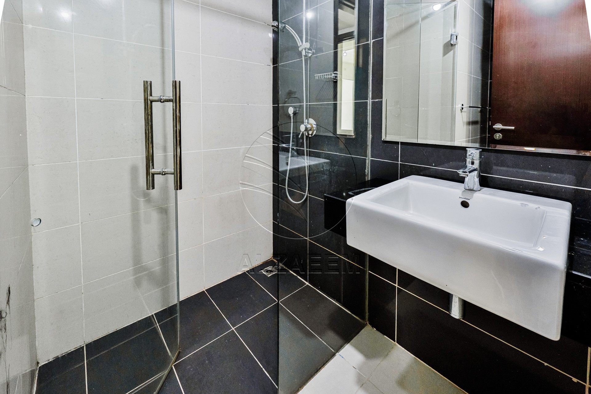 Move-in Ready | Higher Level | Sea and Urban Views