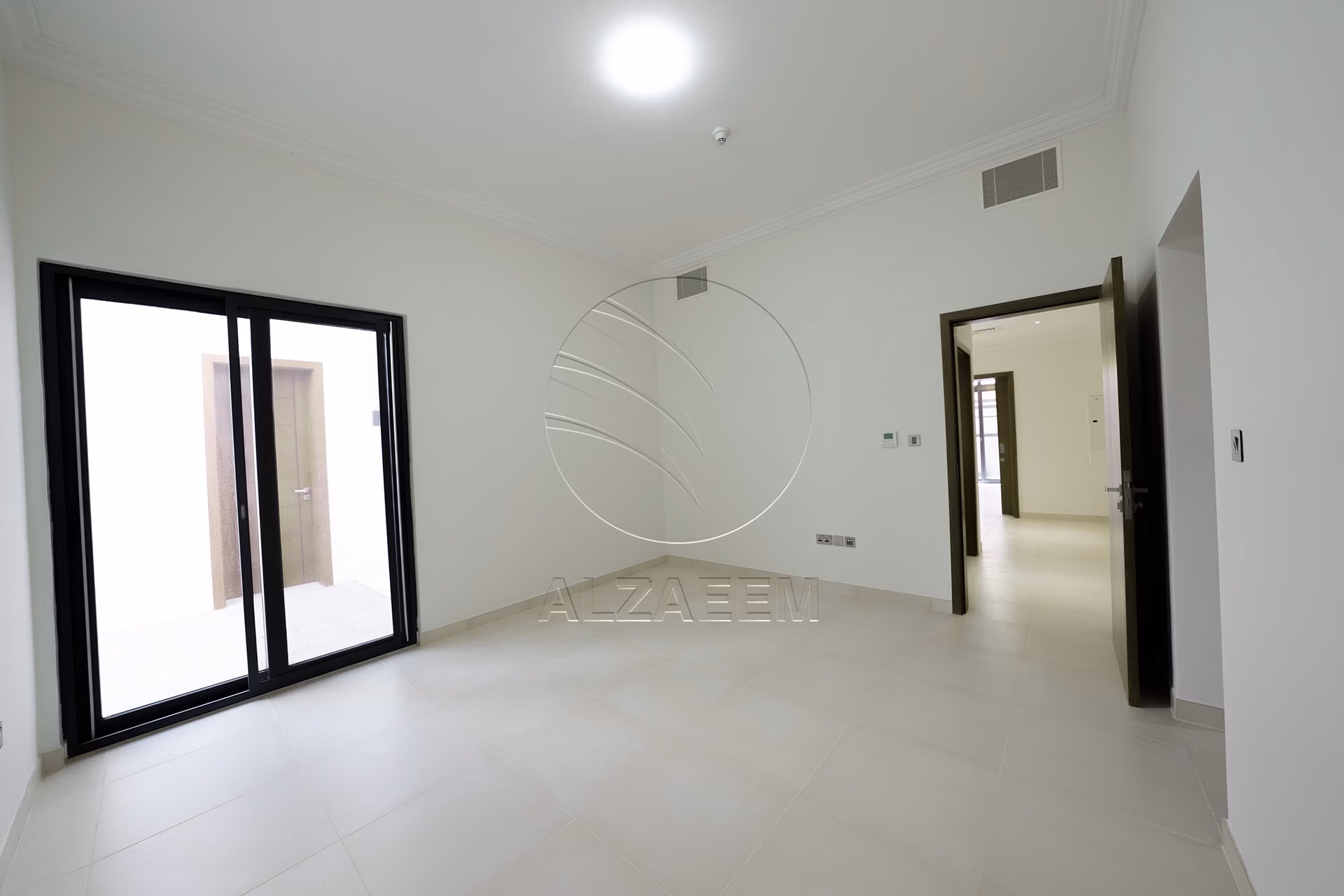 Single Row Corner | VACANT | Prime Location