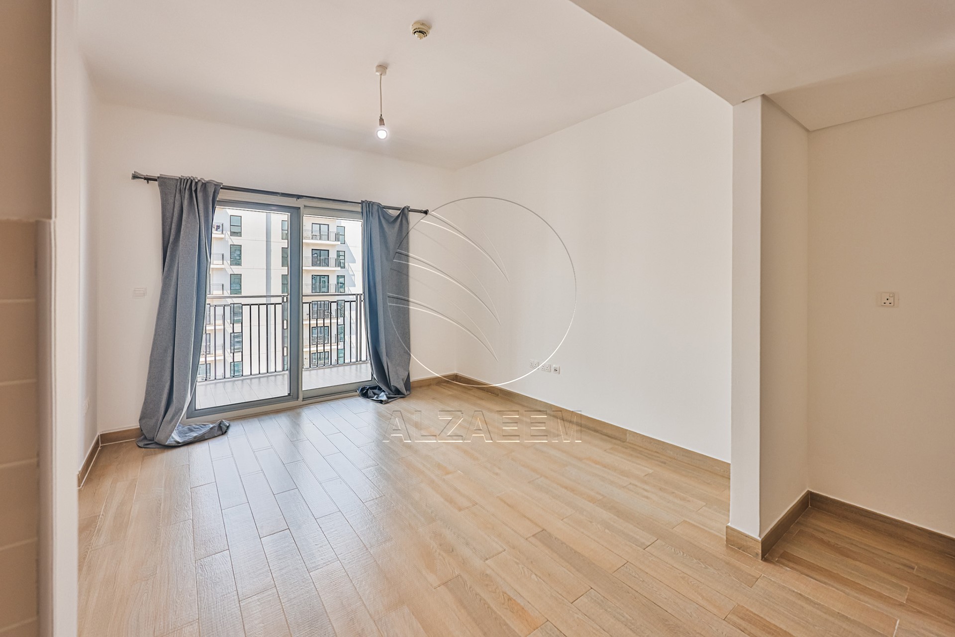 High Floor | Stunning Canal View | Move-in Ready