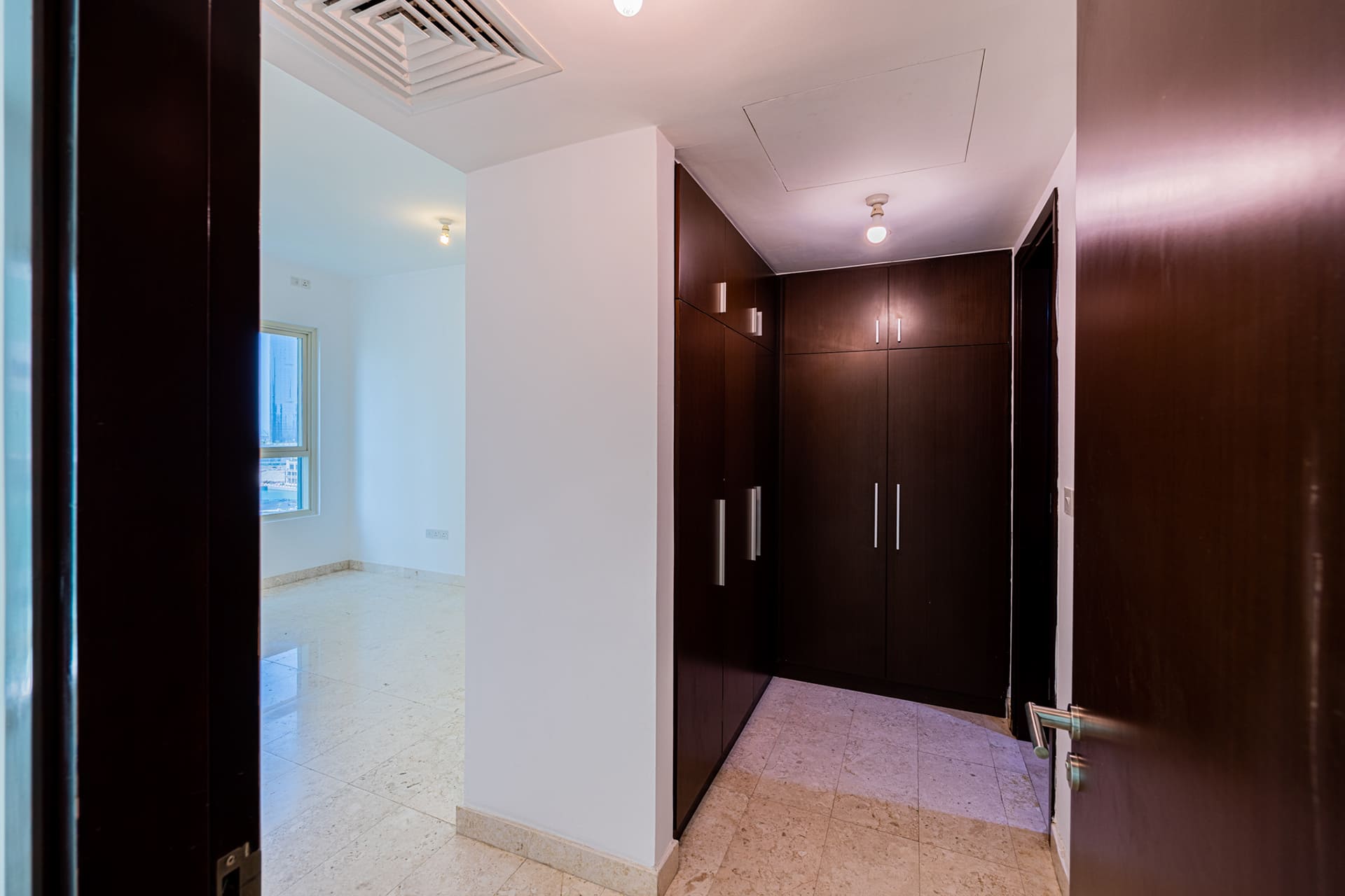 √High Floor | Balcony | Pool and Partial Sea View√