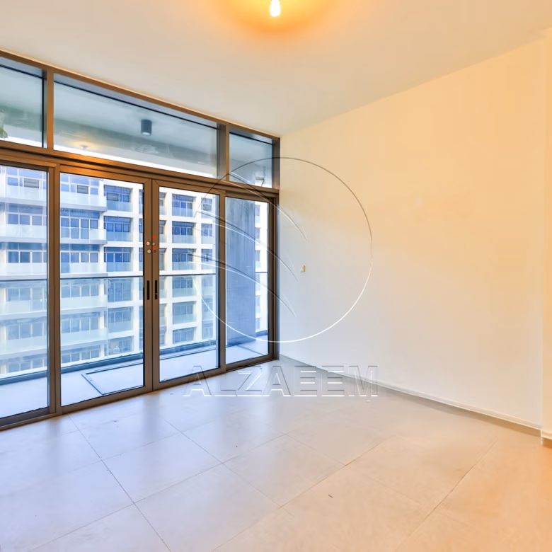 √Pool /Community View | High Floor | Rent Refund√