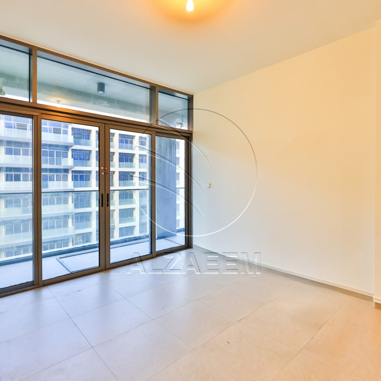 √Pool /Community View | High Floor | Rent Refund√