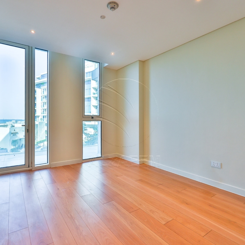 √ Sea View 2BR+M | Beach Access | Luxury Living √
