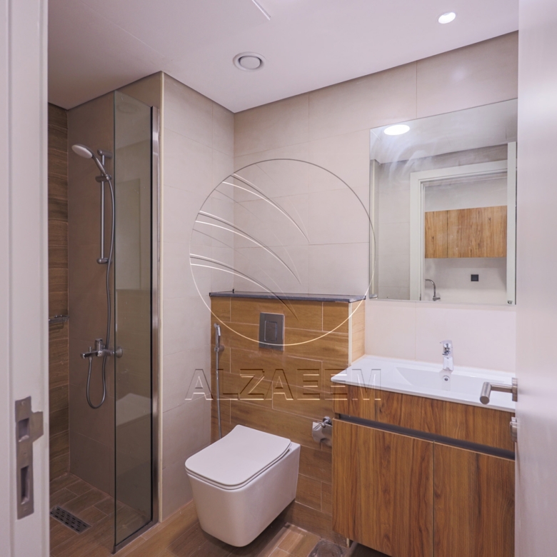 High Level, Sea View and Fully Furnished Unit
