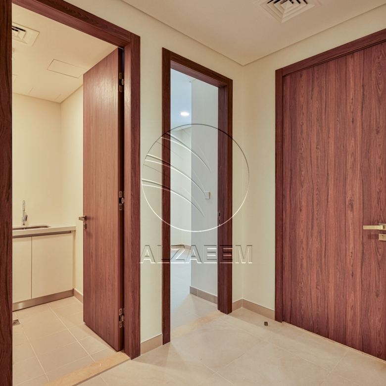 √ 4BR+Maid Single Row Villa | Prime Location √