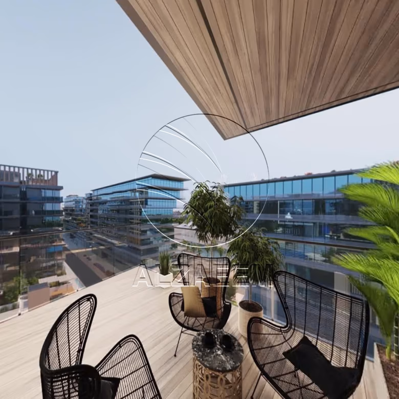 Community View | Corner Unit | Big Balcony