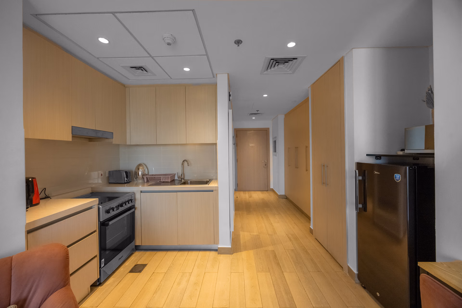 √ Full Canal View | VACANT | Fully Furnished √
