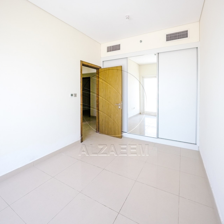 TOP FLOOR | Full Sea View | Move-in Ready