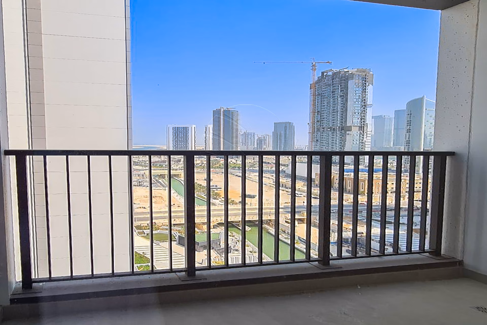 Waterfront Views | High Level and Vacant Unit