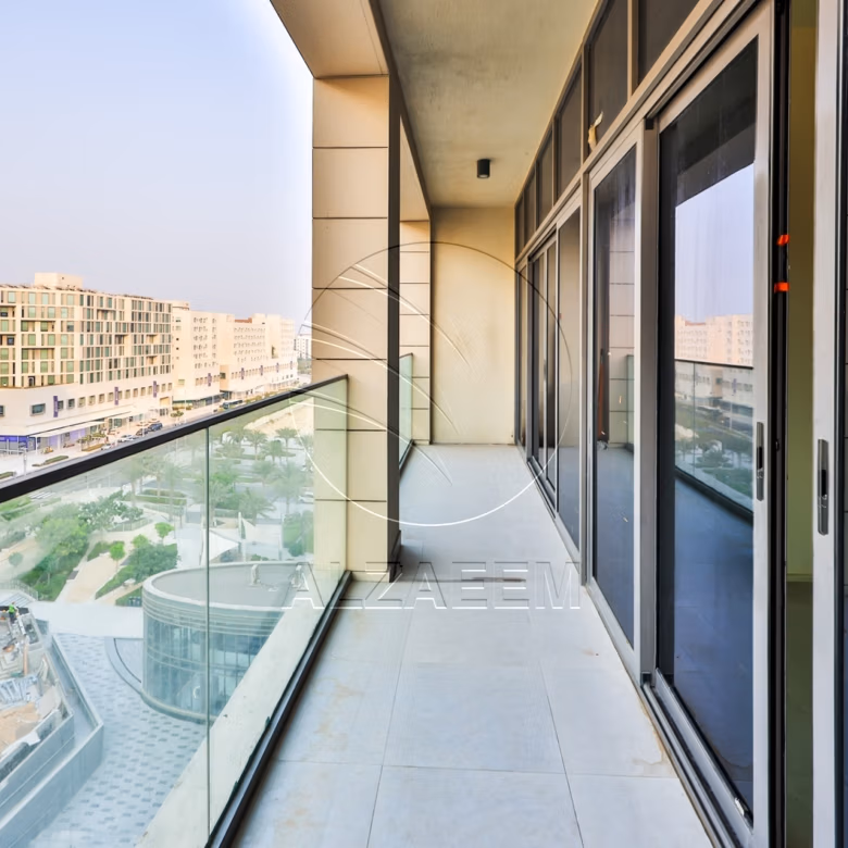√Pool /Community View | High Floor | Rent Refund√