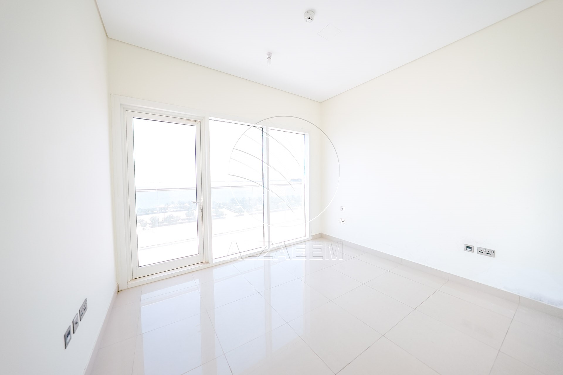 TOP FLOOR | Full Sea View | Move-in Ready
