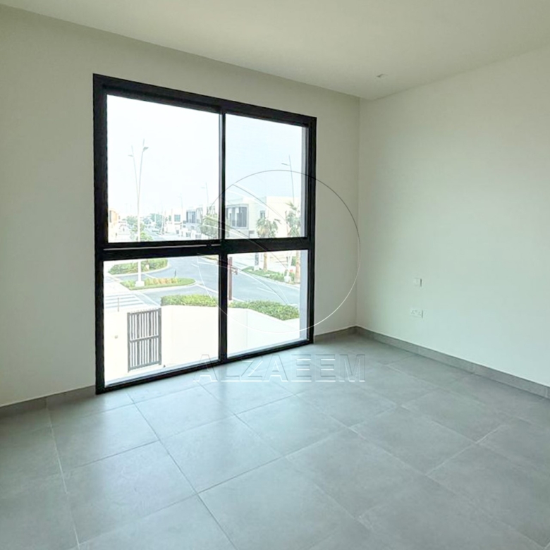 Single Row | Duplex 4BR Villa 4XS | Corner Unit