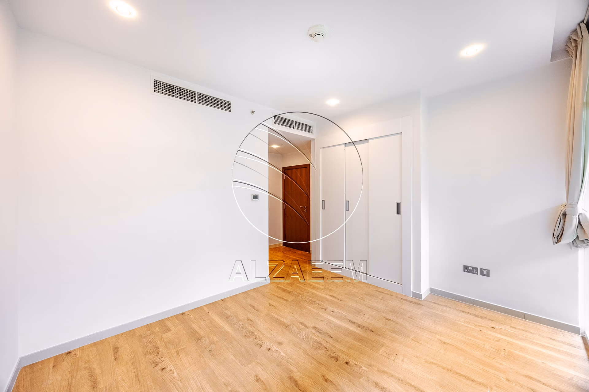 Hot Deal! VACANT | Accessible Unit | Big Terrace