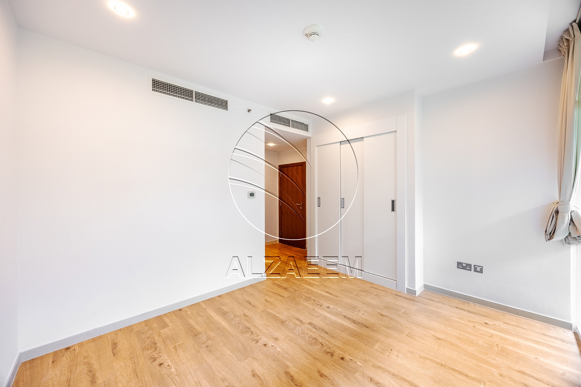 Hot Deal! VACANT | Accessible Unit | Big Terrace