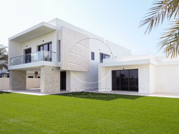 Golf Course View Villa + 1047Sqm Landscaped Plot