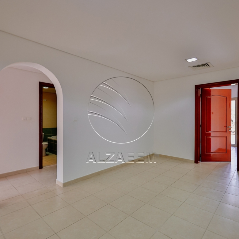 √Prime Location | UPCOMING | Private Garden√