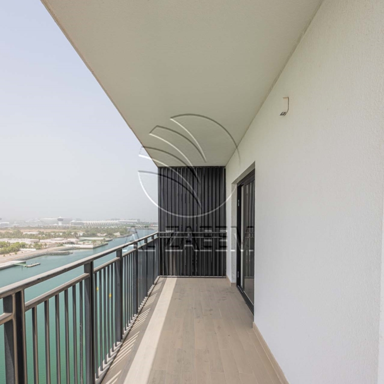 √Full Canal View | Waterfront Living | Top Floor√
