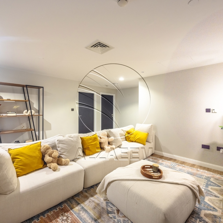 VACANT! 4BR Penthouse | Luxury Living