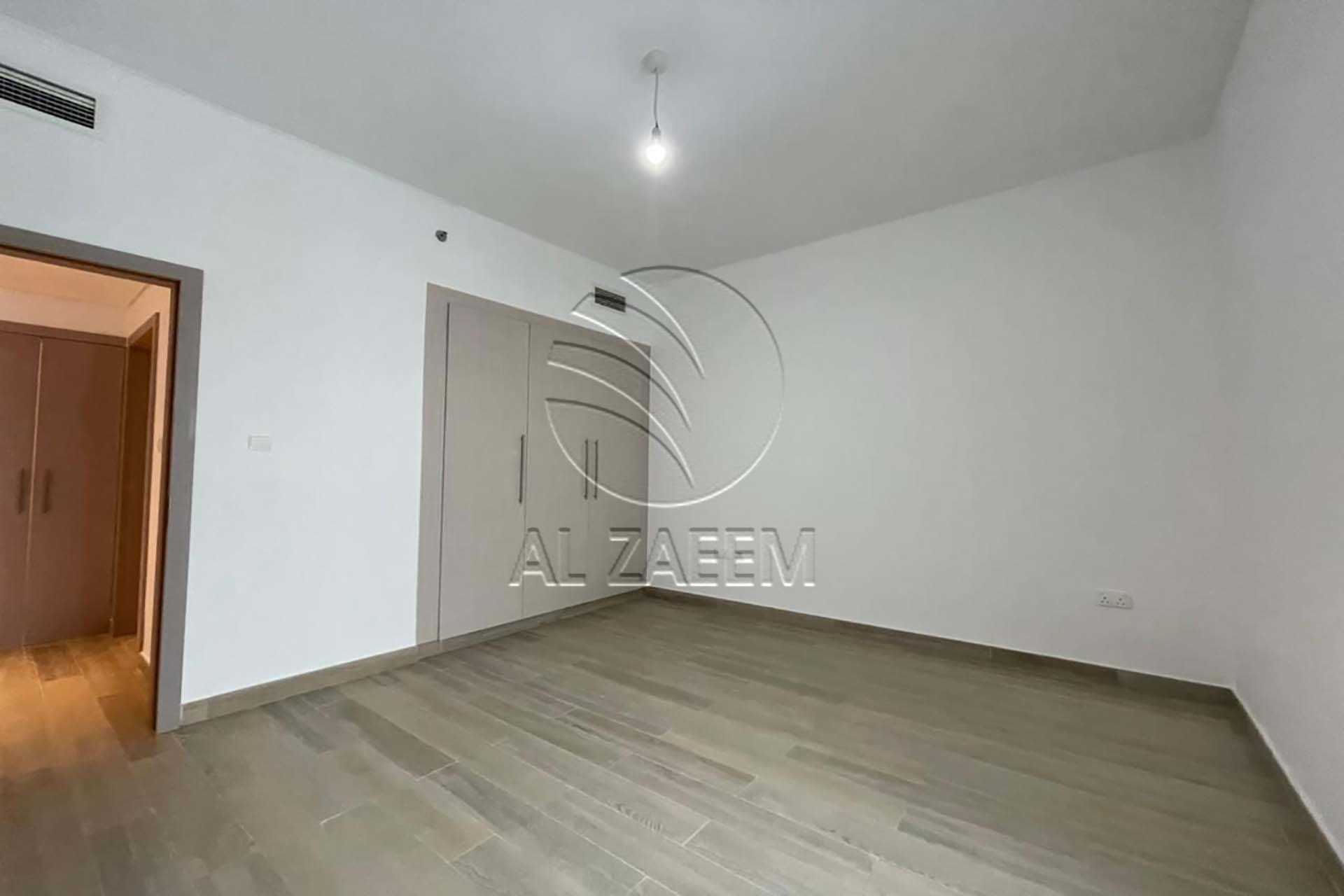 Ready to Move | High Floor | Partial Canal View