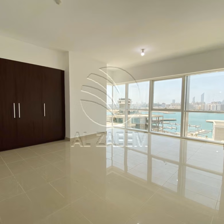 VACANT and Spacious Unit with Marina Views