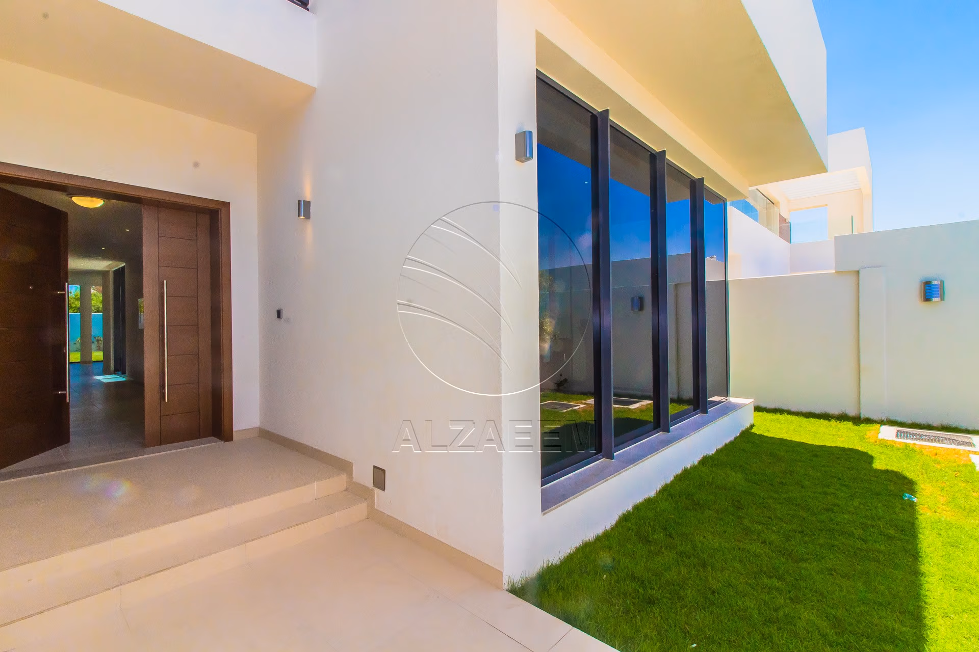 VACANT! 5BR+Maid | Mid Unit-Double Row