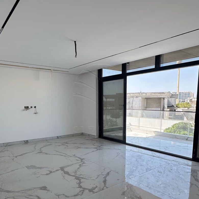 √ Single Row | Biggest Plot | 5BR+Lift+Pool √