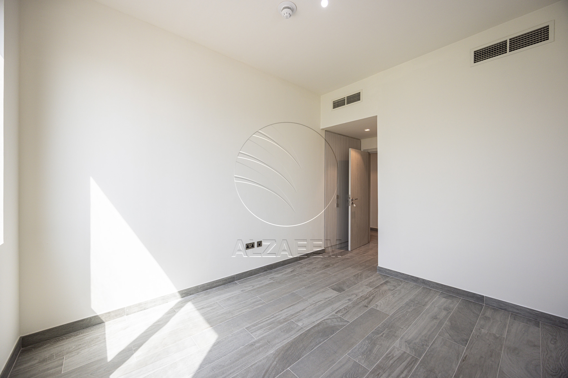 VACANT 3BR TH | Prime Location | NEW Family Home!