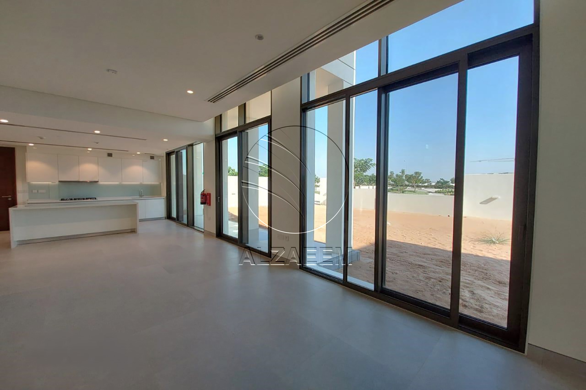 HOT DEAL Villa with Spacious 1,000 Sqm Plot
