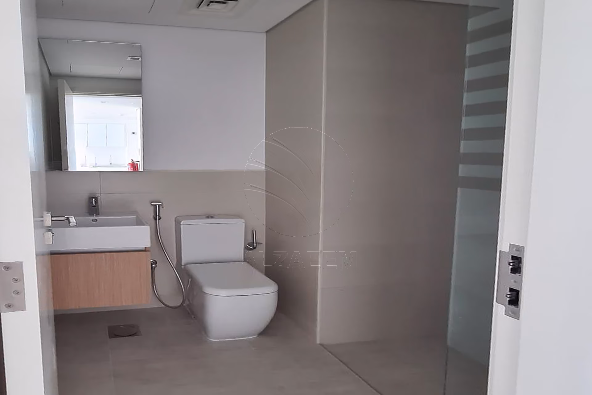 √ Waterfront Views | High Level and Vacant Unit √