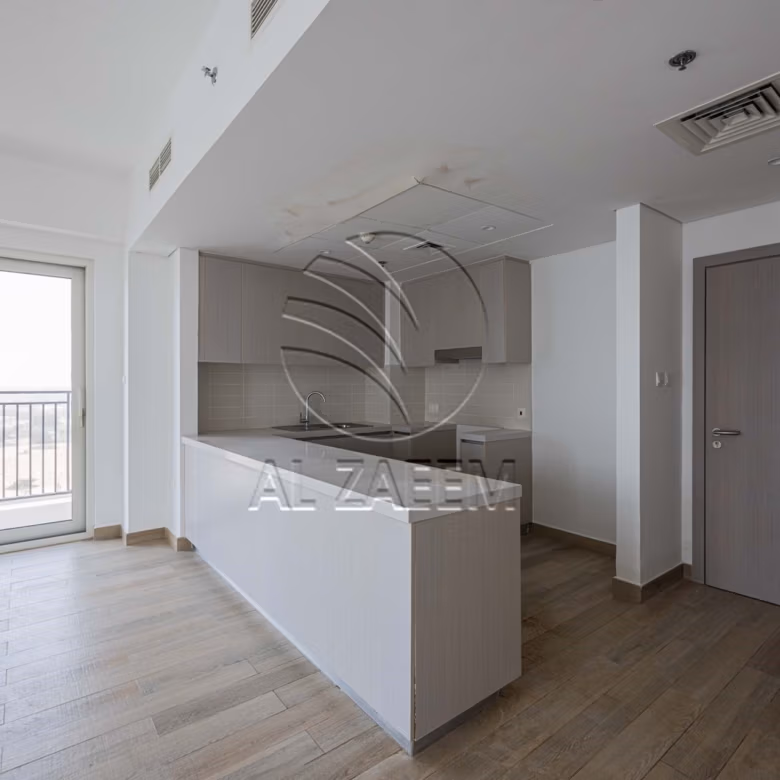 √Full Canal View | Waterfront Living | Top Floor√