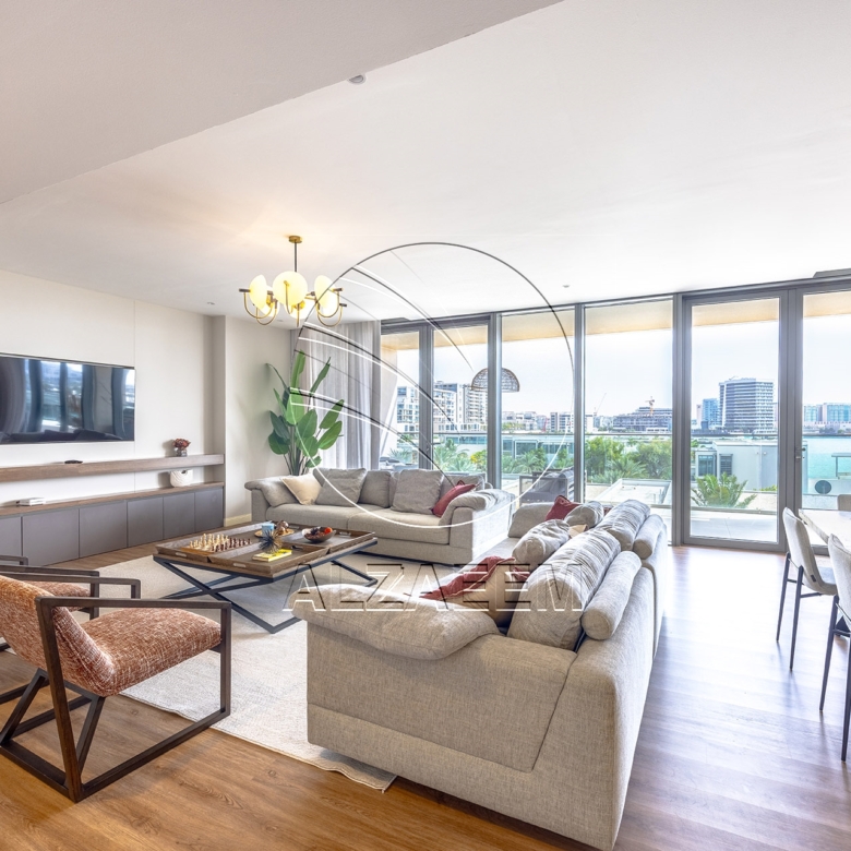 VACANT! 4BR Penthouse | Luxury Living