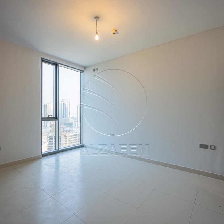 √ VACANT | Partial Sea View | Spacious Layout √