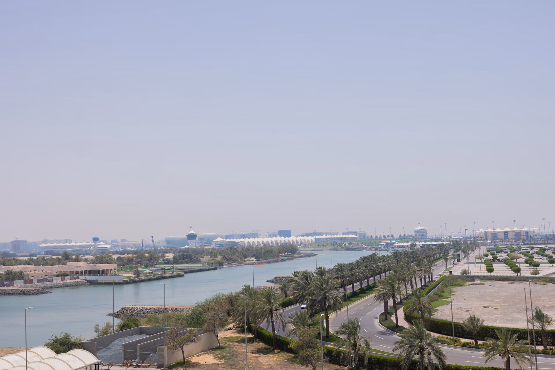 √ Full Canal View | VACANT | Fully Furnished √