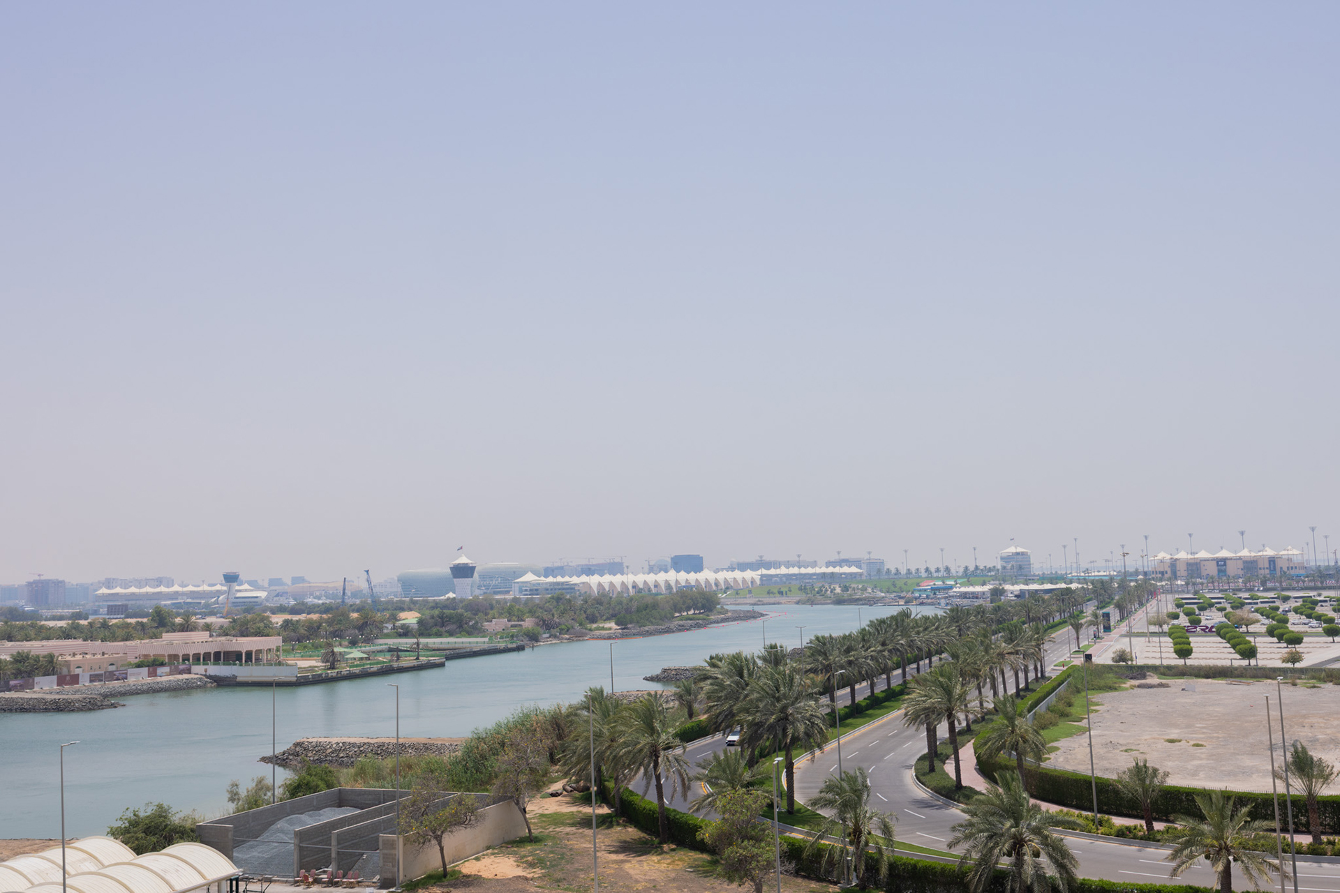 √ Full Canal View | VACANT | Fully Furnished √