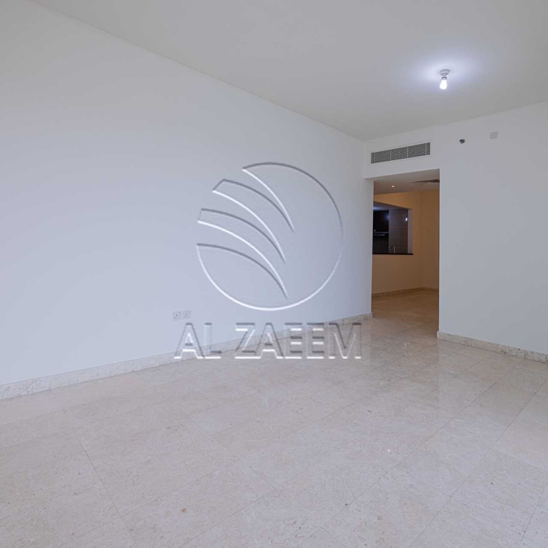 √ High Level | Vacant | Sea and Skyline Views √